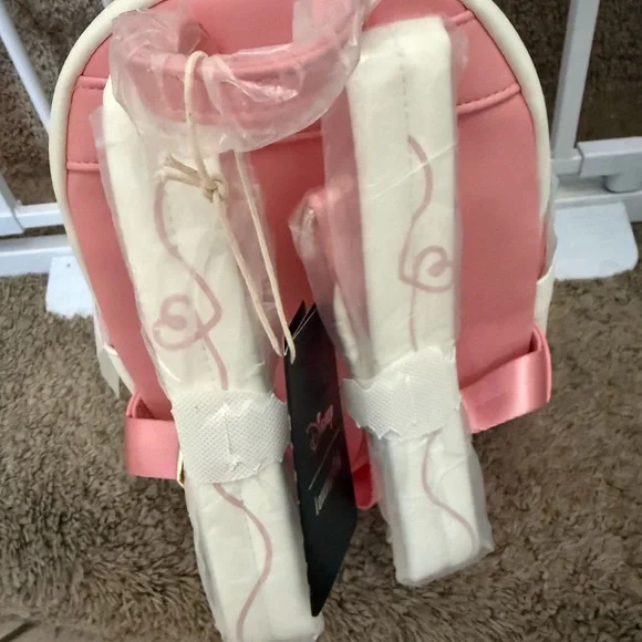 Loungefly Cream & Pink Cat Yarn Mini Backpack - Picture 3 of 3